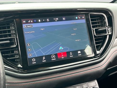 Certified 2024 Dodge Durango GT image 13