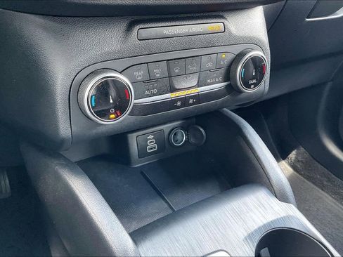 Used 2025 Ford Escape ST-Line FWD image 24