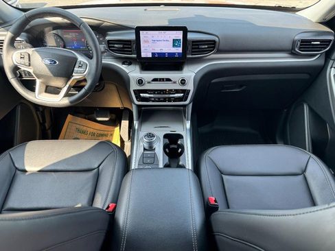 Used 2023 Ford Explorer XLT w/ Equipment Group 202A image 12