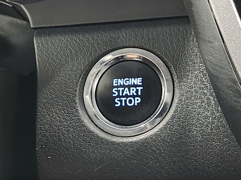 Used 2024 Toyota Camry SE w/ Convenience Package image 24