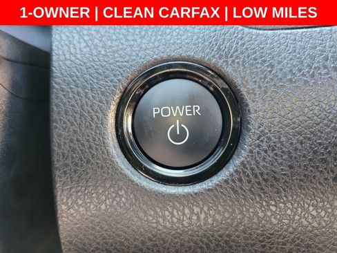 Used 2025 Toyota Camry SE FWD image 31