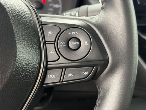 Used 2025 Toyota Corolla SE FWD image 23