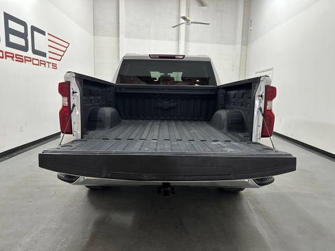 Used 2022 Chevrolet Silverado 1500 LT w/ Bed Protection Package AWD/4WD image 14