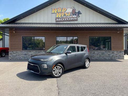Used 2020 Kia Soul LX FWD image 1