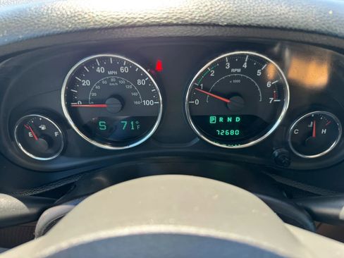 Used 2013 Jeep Wrangler Unlimited Sahara w/ Connectivity Group AWD/4WD image 16