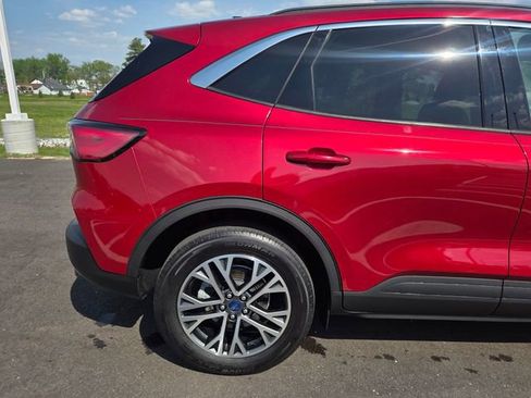 Used 2020 Ford Escape SEL image 7