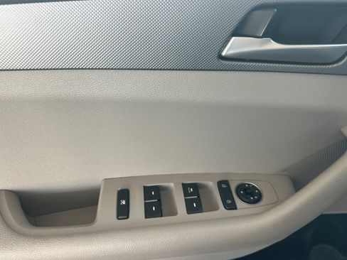 Used 2019 Hyundai Sonata SE FWD image 10