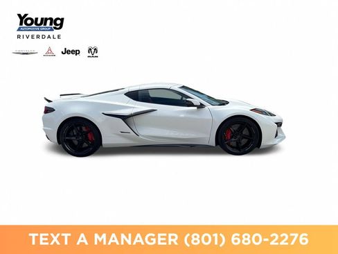Used 2025 Chevrolet Corvette E-Ray w/ Stealth Interior Trim Package AWD/4WD image 6