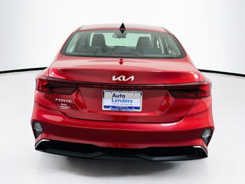 Used 2024 Kia Forte LXS w/ LXS Technology Package FWD image 6