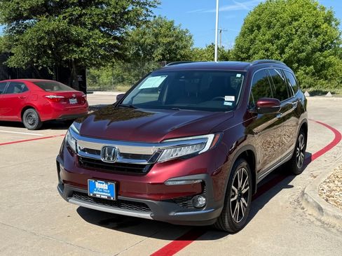 Used 2019 Honda Pilot Touring image 1