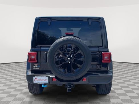 Used 2023 Jeep Wrangler Unlimited Sahara AWD/4WD image 6