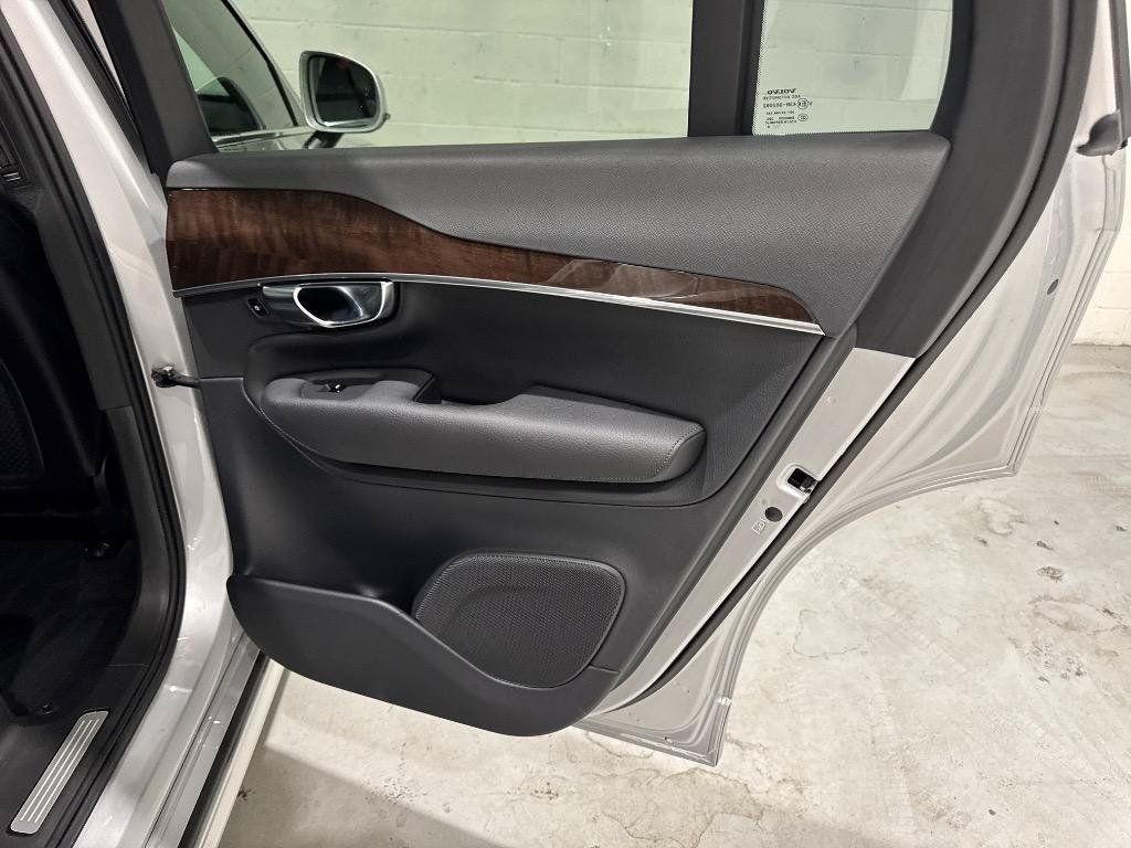 Used 2019 Volvo XC90 T6 Momentum w/ Protection Package AWD/4WD image 65