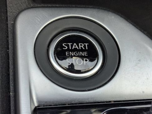 Used 2022 Nissan Sentra SV FWD image 30
