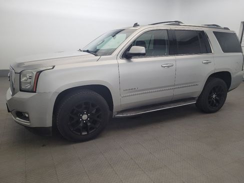 Used 2015 GMC Yukon Denali w/ Touring Package AWD/4WD image 2
