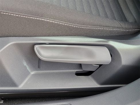 New 2025 Volkswagen Jetta S image 5