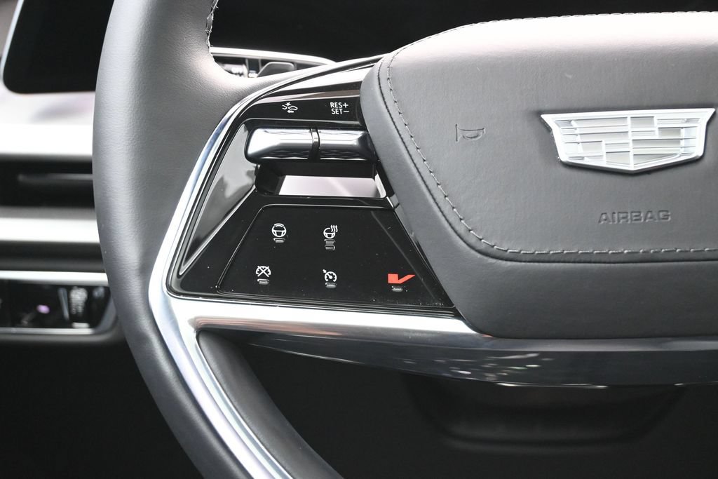 Used 2026 Cadillac Vistiq Platinum w/ LPO, Floor Liner Package AWD/4WD image 14