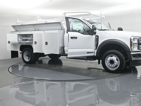 New 2025 Ford F450 XL w/ XL Chrome Package image 37