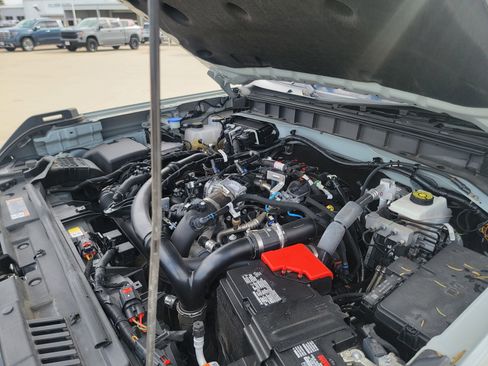 Used 2023 Ford Bronco Wildtrak image 32