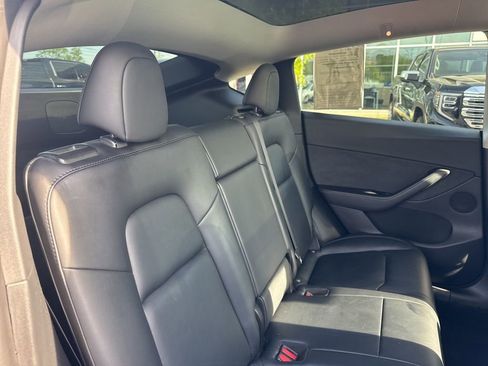 Used 2022 Tesla Model Y Performance AWD/4WD image 22