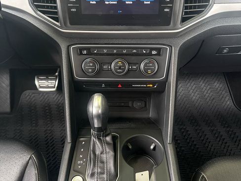 Used 2021 Volkswagen Atlas SE w/ Panoramic Sunroof Package FWD image 21