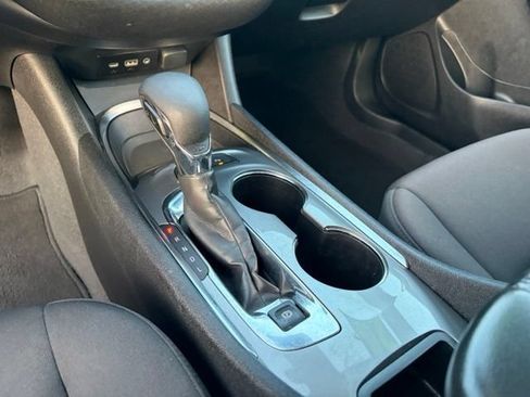 Used 2024 Chevrolet Malibu LT FWD image 28