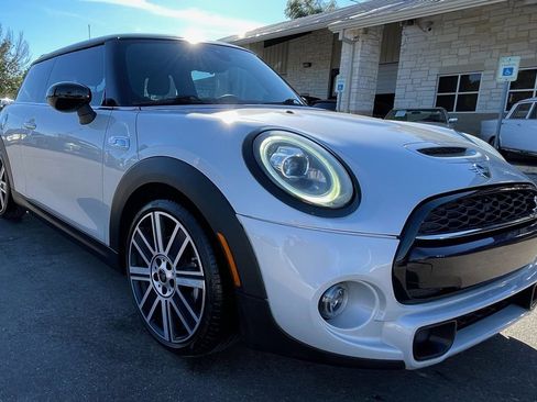 Used 2020 MINI Cooper S image 3