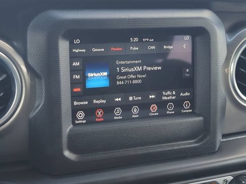 Used 2018 Jeep Wrangler Unlimited Sahara AWD/4WD image 17