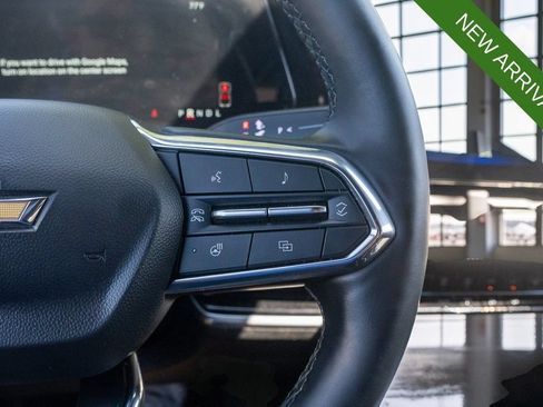 Used 2025 Chevrolet Equinox LT FWD image 16