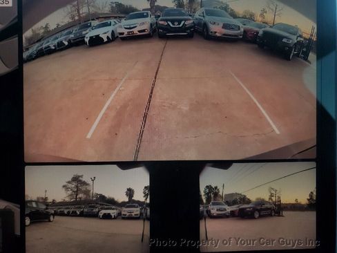 Used 2022 Tesla Model Y Long Range image 22