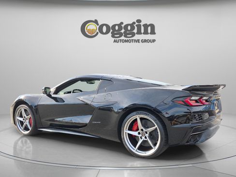 New 2025 Chevrolet Corvette E-Ray w/ ZER Performance Package image 4