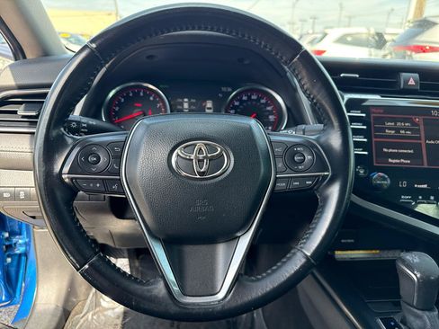Used 2020 Toyota Camry XSE FWD image 13
