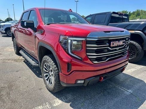 Used 2023 GMC Sierra 1500 AT4 w/ AT4 Premium Package AWD/4WD image 2