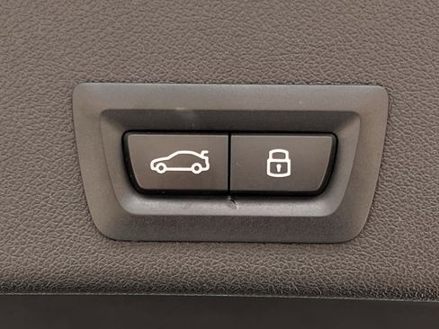 Used 2025 BMW X6 xDrive40i image 31