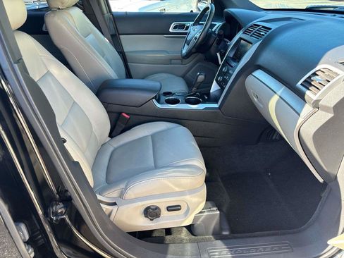 Used 2012 Ford Explorer XLT image 15
