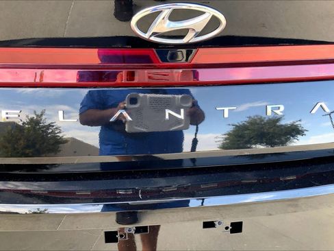 Certified 2023 Hyundai Elantra SEL FWD image 32