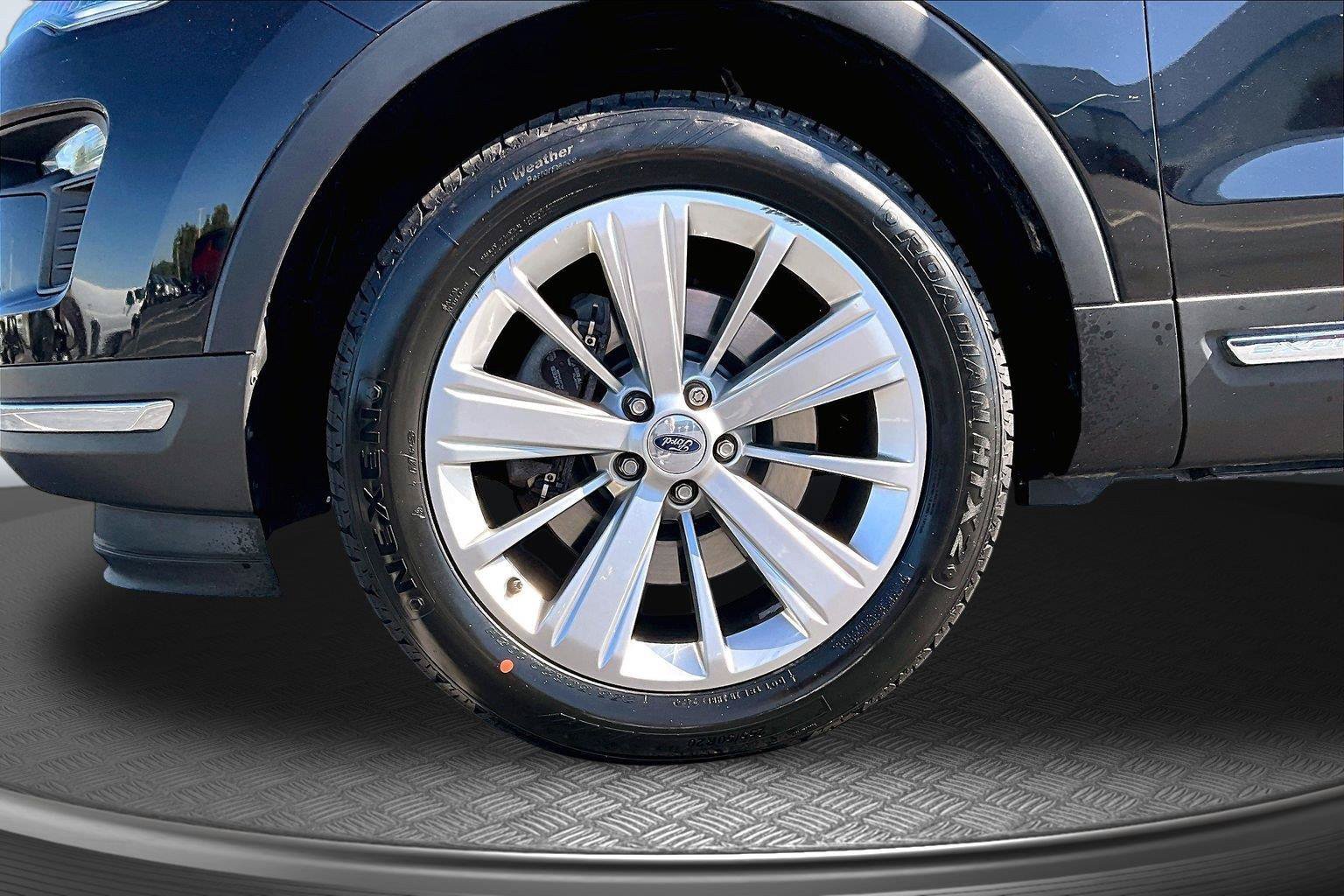 Used 2019 Ford Explorer Limited w/ Class II Trailer Tow Package AWD/4WD image 10