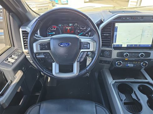 Used 2022 Ford F250 Lariat w/ Black Appearance Package image 9