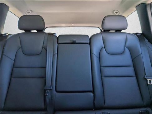 Used 2023 Volvo V60 B5 Cross Country Plus image 14