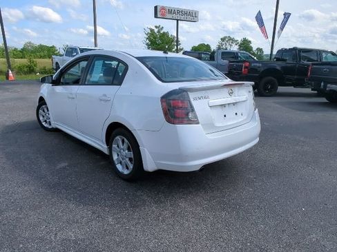 Used 2012 Nissan Sentra 2.0 SR w/ Moonroof Pkg FWD image 26