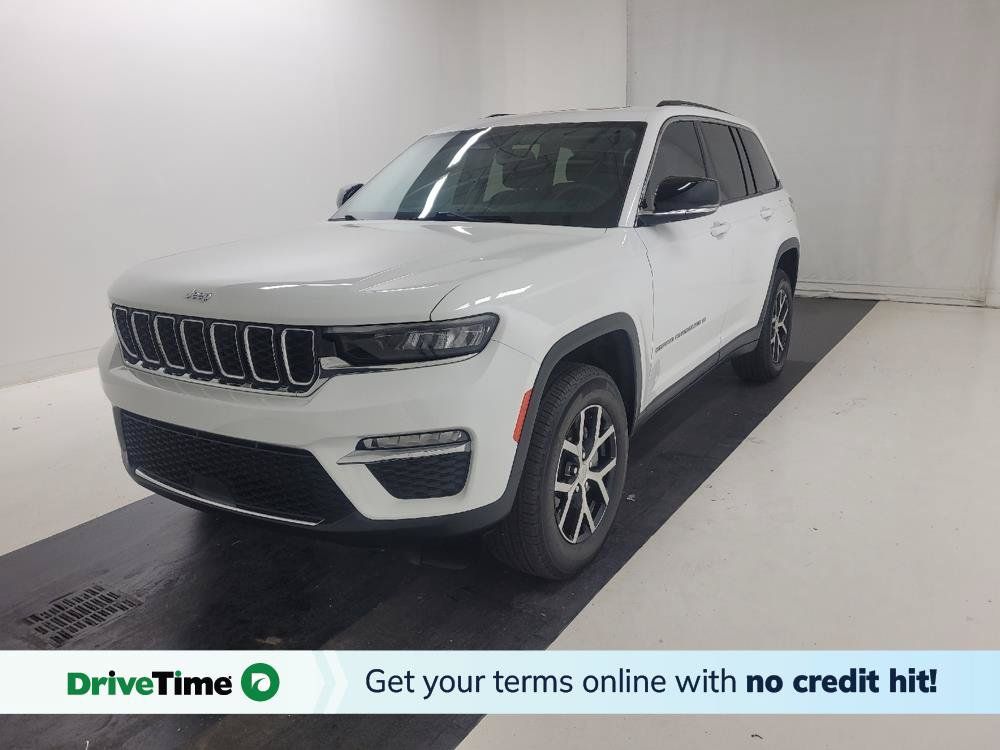 Used 2023 Jeep Grand Cherokee Limited AWD/4WD image 1