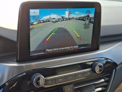 Used 2022 Ford Escape Titanium w/ Class II Trailer Tow Package image 19