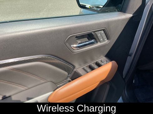 Used 2023 GMC Canyon AT4 w/ AT4 Premium Package image 12