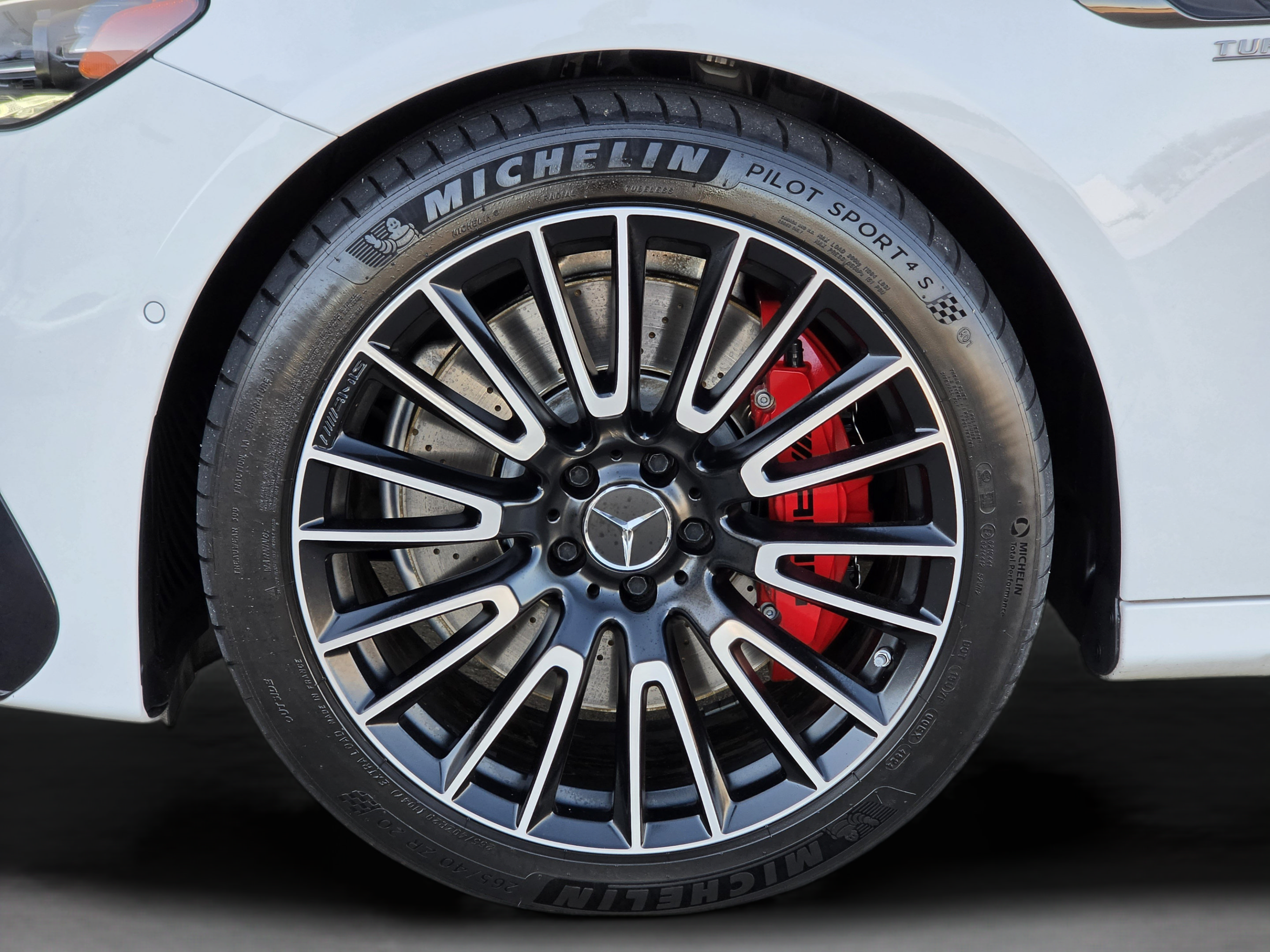 Used 2025 Mercedes-Benz E 53 AMG e 4MATIC Sedan image 9