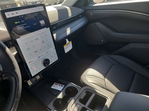 New 2025 Ford Mustang Mach-E Premium image 17