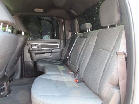 Used 2025 RAM 2500 Big Horn AWD/4WD image 19