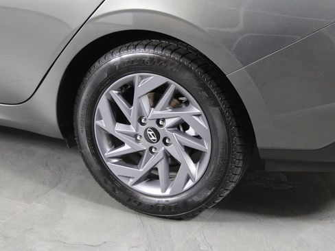 Certified 2024 Hyundai Elantra SEL FWD image 13