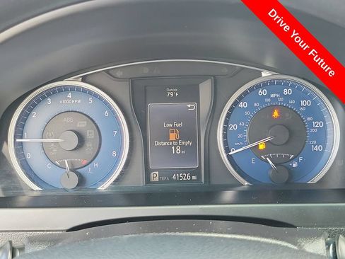 Used 2017 Toyota Camry LE FWD image 7
