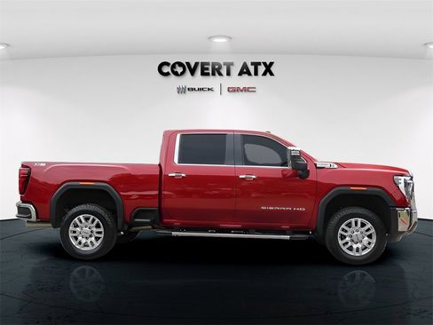 Used 2024 GMC Sierra 3500 SLT w/ SLT Premium Package image 8