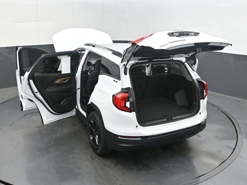 Used 2020 GMC Terrain SLE w/ Driver Convenience Package FWD image 42