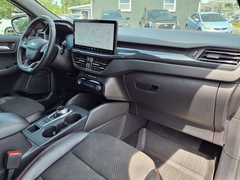 Used 2023 Ford Escape ST-Line w/ Tech Pack #1 FWD image 11